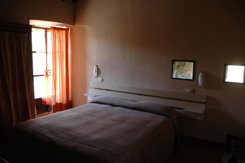 Agriturismo Casteldelpiano Licciana Nardi Habitación foto